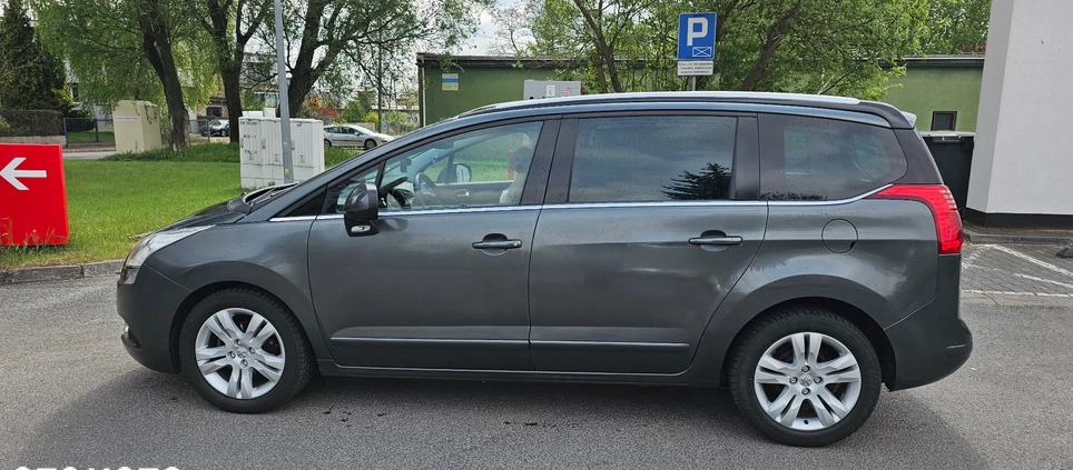 Peugeot 5008 cena 21900 przebieg: 199000, rok produkcji 2011 z Częstochowa małe 497